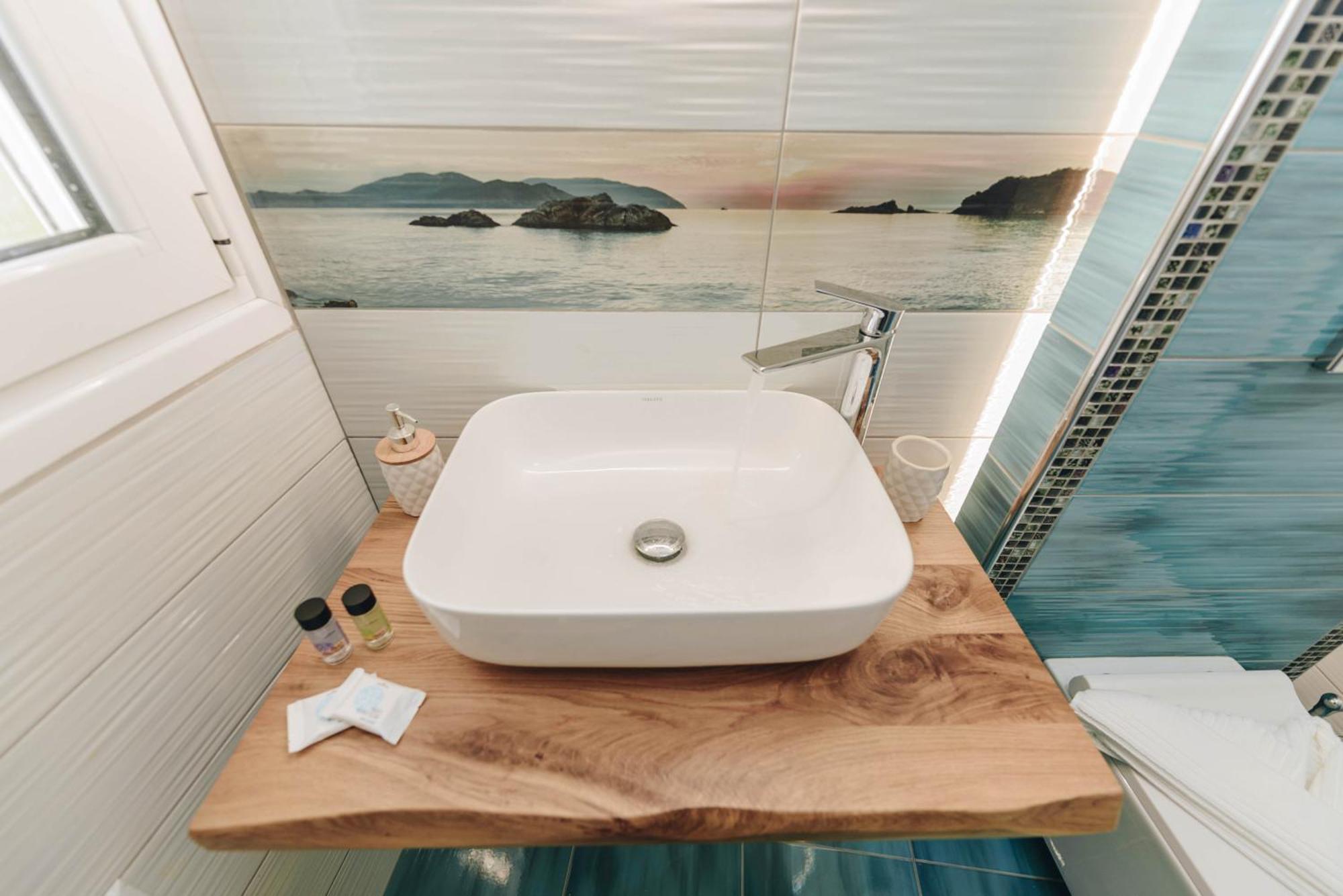 Sunrise Guesthouse Аґрія Екстер'єр фото