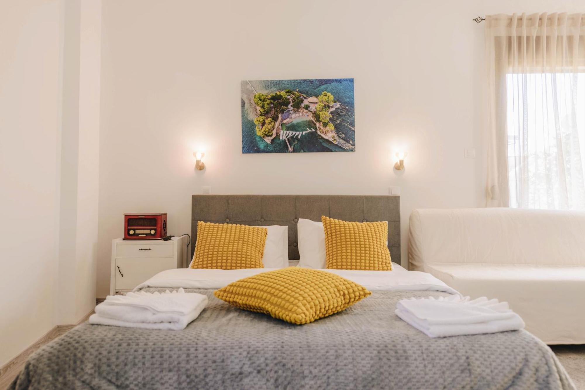Sunrise Guesthouse Аґрія Екстер'єр фото